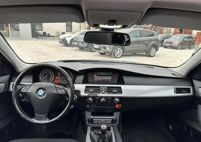 BMW Seria 5 523i