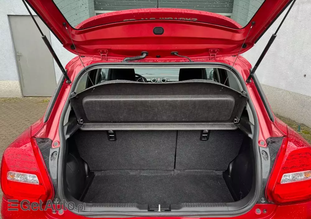 SUZUKI Swift 1.0 Boosterjet (SHVS) Hybrid Comfort+