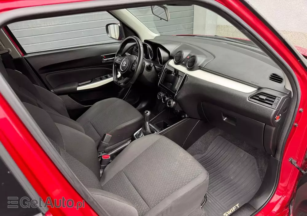 SUZUKI Swift 1.0 Boosterjet (SHVS) Hybrid Comfort+