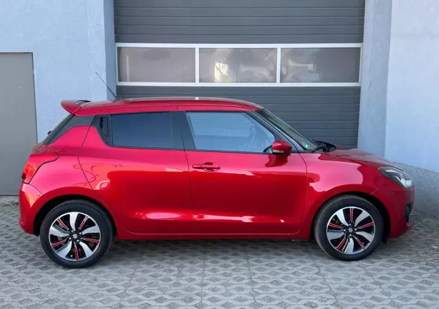 SUZUKI Swift 1.0 Boosterjet (SHVS) Hybrid Comfort+