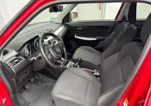 SUZUKI Swift 1.0 Boosterjet (SHVS) Hybrid Comfort+