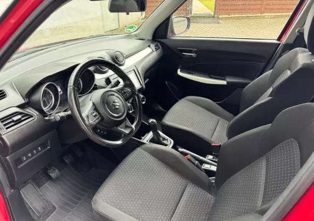 SUZUKI Swift 1.0 Boosterjet (SHVS) Hybrid Comfort+