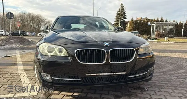 BMW Seria 5 520d Luxury Line