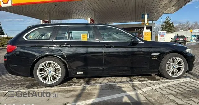 BMW Seria 5 520d Luxury Line