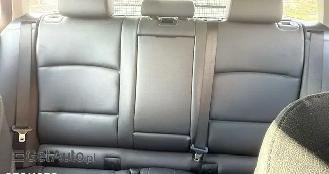 BMW Seria 5 520d Luxury Line