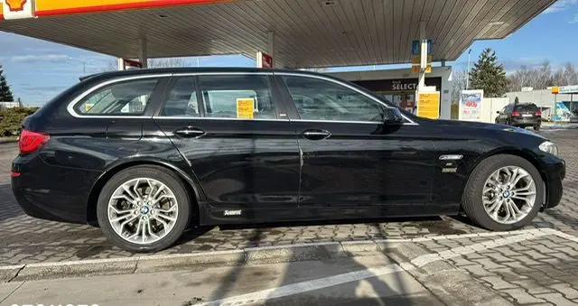 BMW Seria 5 520d Luxury Line