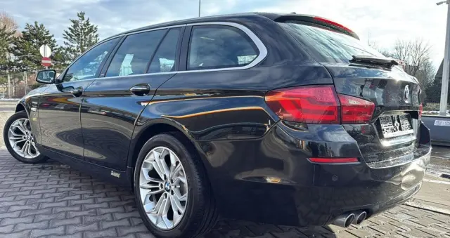 BMW Seria 5 520d Luxury Line