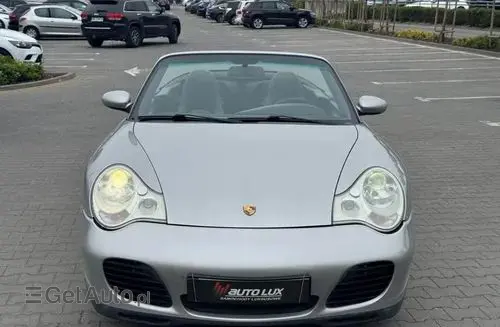 PORSCHE 911 Carrera 
