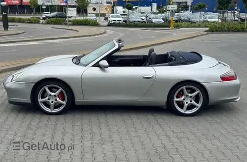 PORSCHE 911 Carrera 
