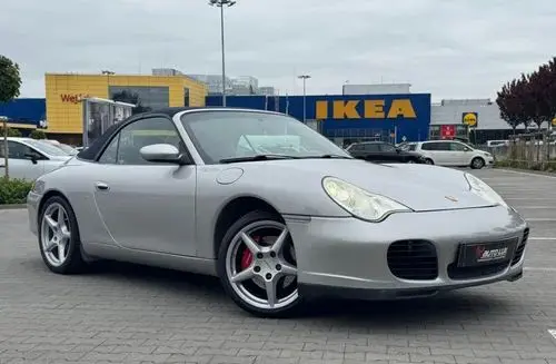 PORSCHE 911 Carrera 