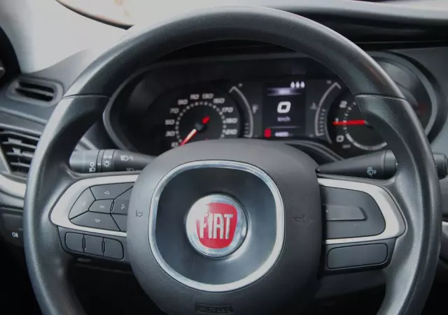 FIAT Tipo 1.4 16v Easy EU6d