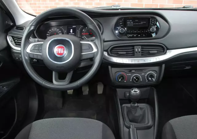 FIAT Tipo 1.4 16v Easy EU6d