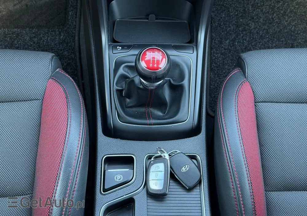 HYUNDAI I30 1.6 GDI Turbo Luxury