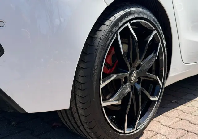 HYUNDAI I30 1.6 GDI Turbo Luxury