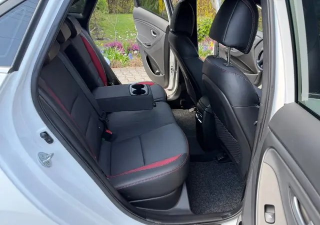 HYUNDAI I30 1.6 GDI Turbo Luxury