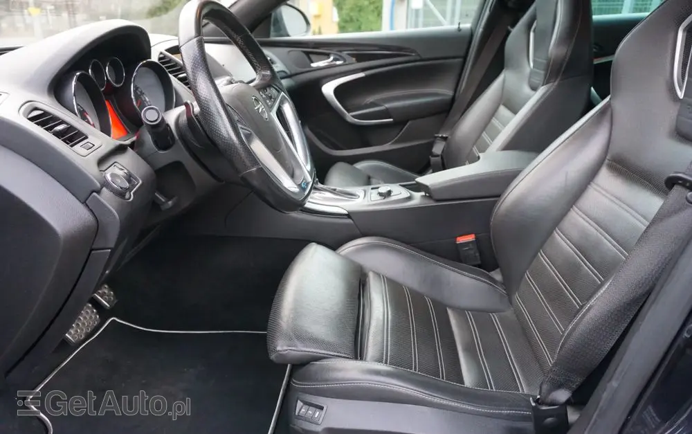 OPEL Insignia 2.8 V6 Turbo 4x4 Automatik OPC