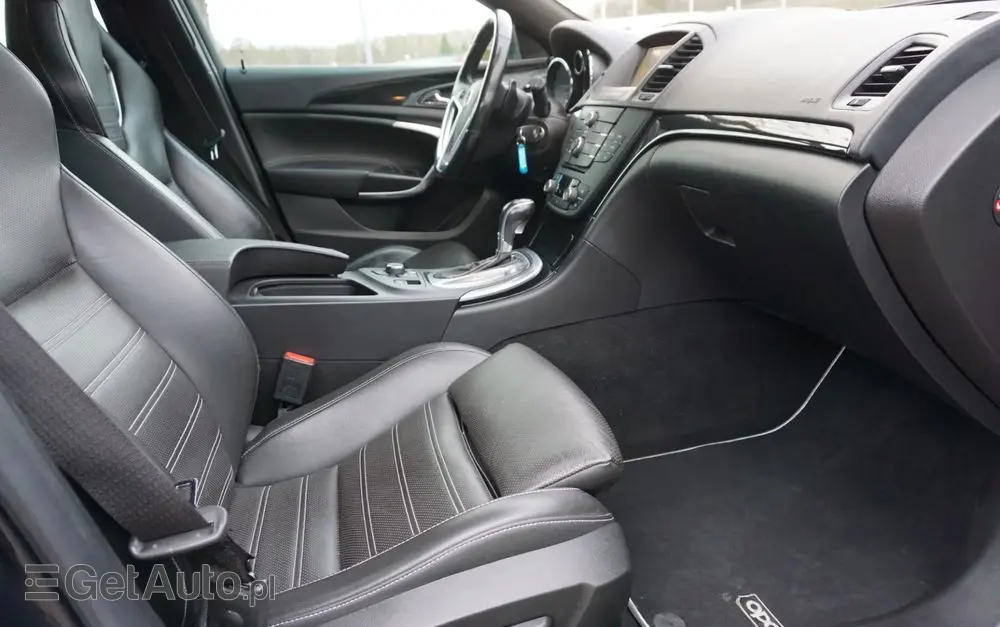 OPEL Insignia 2.8 V6 Turbo 4x4 Automatik OPC