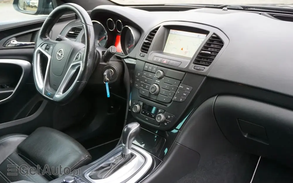 OPEL Insignia 2.8 V6 Turbo 4x4 Automatik OPC