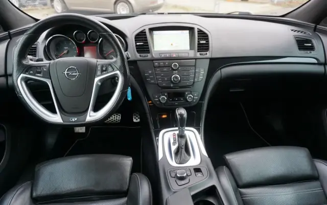 OPEL Insignia 2.8 V6 Turbo 4x4 Automatik OPC