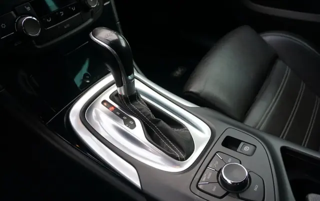 OPEL Insignia 2.8 V6 Turbo 4x4 Automatik OPC