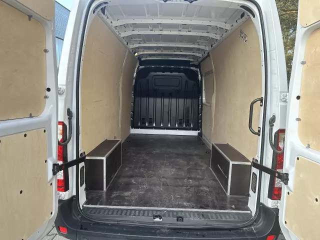 RENAULT Master EV L3H2