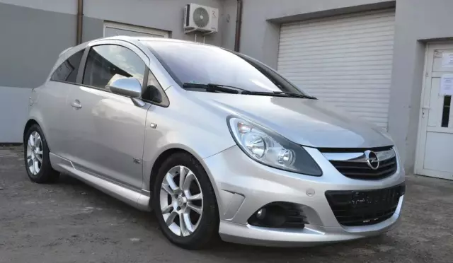 OPEL Corsa 
