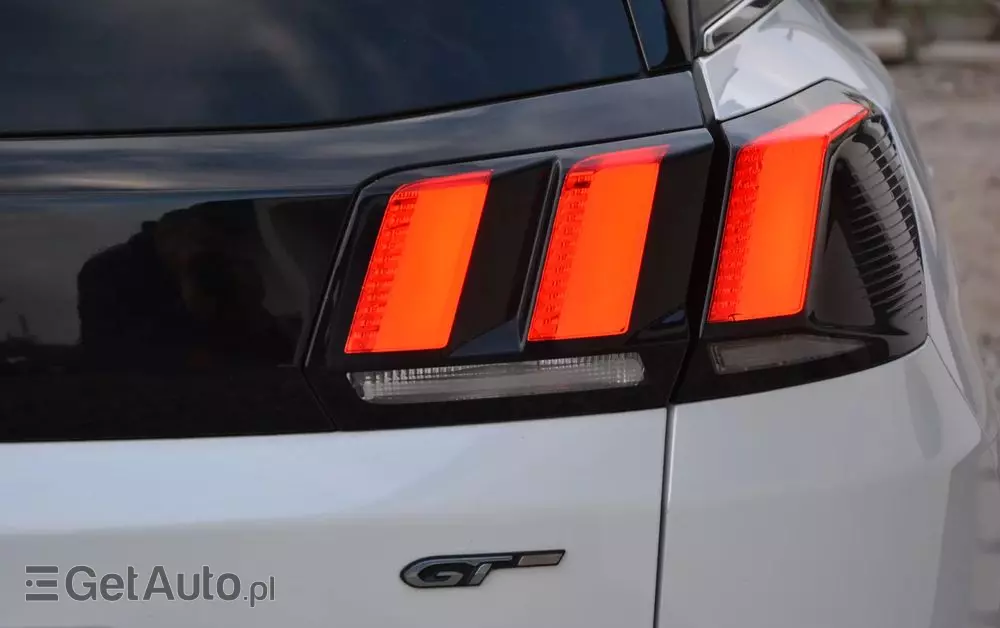 PEUGEOT 3008 2.0 BlueHDi GT S&S EAT8