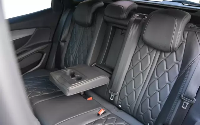 PEUGEOT 3008 2.0 BlueHDi GT S&S EAT8