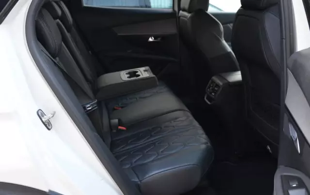 PEUGEOT 3008 2.0 BlueHDi GT S&S EAT8