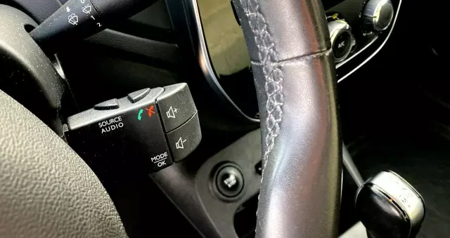 RENAULT Captur 1.2 Energy TCe Limited EDC