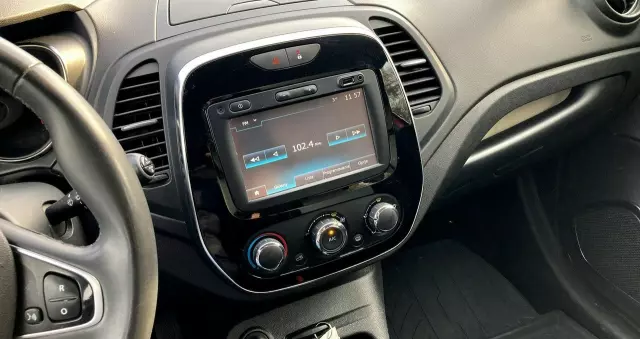 RENAULT Captur 1.2 Energy TCe Limited EDC