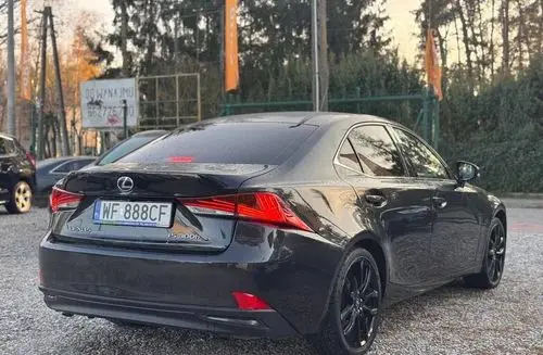 LEXUS IS 