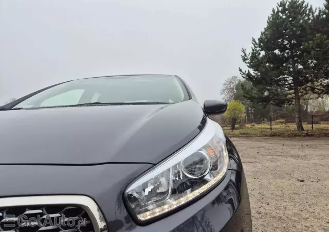 KIA Ceed Cee'd 1.6 GDI Smart Plus DCT