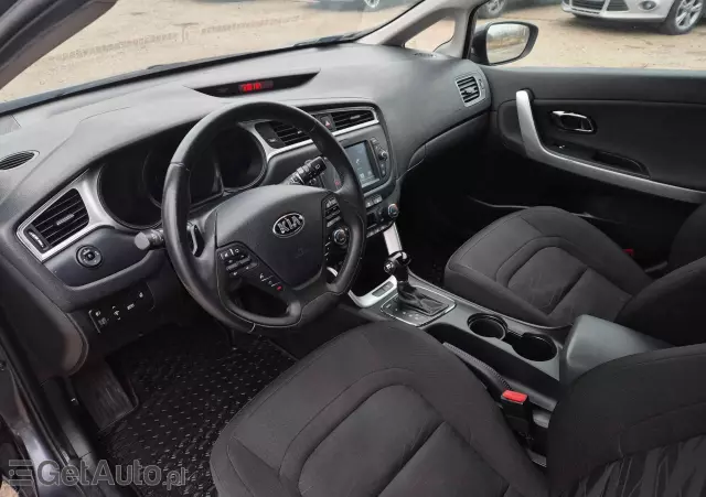 KIA Ceed Cee'd 1.6 GDI Smart Plus DCT