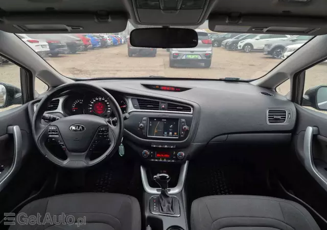 KIA Ceed Cee'd 1.6 GDI Smart Plus DCT