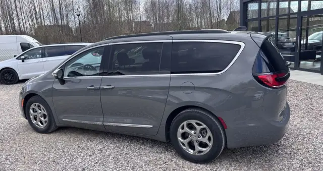 CHRYSLER Pacifica 