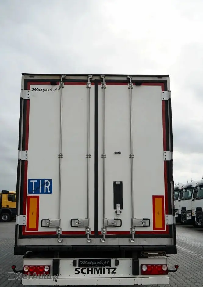 SCHMITZ CARGOBULL CHŁODNIA / THERMO KING SLX 300 / HAKÓWKA / HAKOWA / OŚ PODNOSZONA / KOSZ NA PALETY 