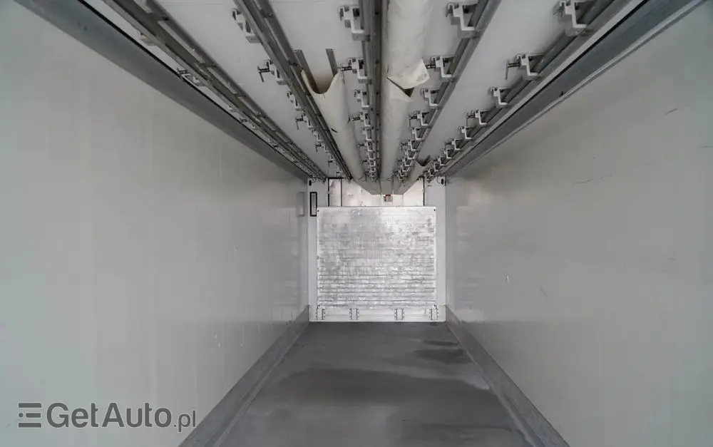 SCHMITZ CARGOBULL CHŁODNIA / THERMO KING SLX 300 / HAKÓWKA / HAKOWA / OŚ PODNOSZONA / KOSZ NA PALETY 