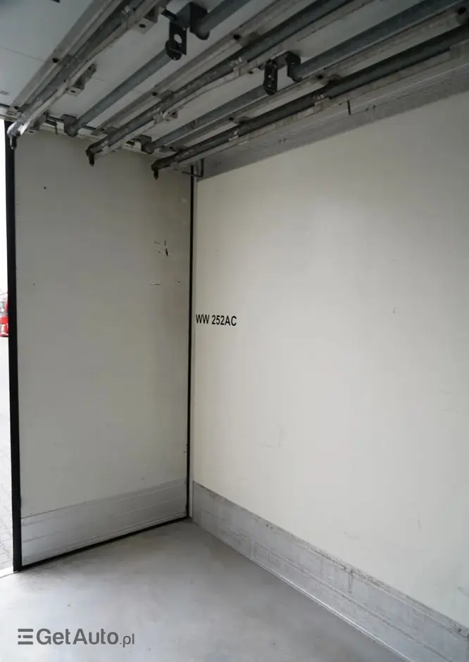 SCHMITZ CARGOBULL CHŁODNIA / THERMO KING SLX 300 / HAKÓWKA / HAKOWA / OŚ PODNOSZONA / KOSZ NA PALETY 