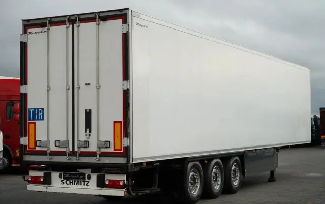 SCHMITZ CARGOBULL CHŁODNIA / THERMO KING SLX 300 / HAKÓWKA / HAKOWA / OŚ PODNOSZONA / KOSZ NA PALETY 