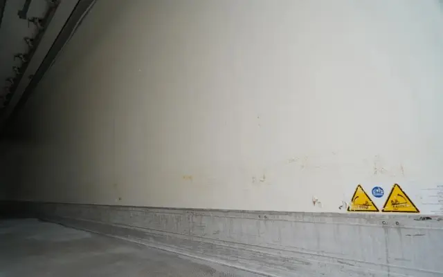 SCHMITZ CARGOBULL CHŁODNIA / THERMO KING SLX 300 / HAKÓWKA / HAKOWA / OŚ PODNOSZONA / KOSZ NA PALETY 