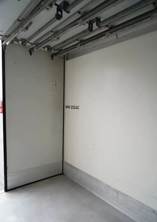 SCHMITZ CARGOBULL CHŁODNIA / THERMO KING SLX 300 / HAKÓWKA / HAKOWA / OŚ PODNOSZONA / KOSZ NA PALETY 