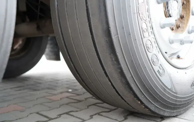 SCHMITZ CARGOBULL CHŁODNIA / THERMO KING SLX 300 / HAKÓWKA / HAKOWA / OŚ PODNOSZONA / KOSZ NA PALETY 