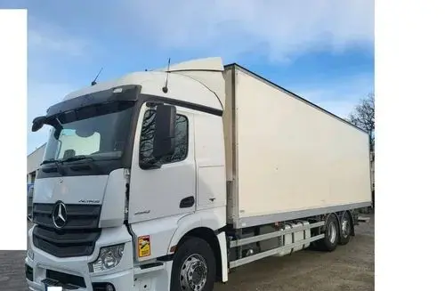 MERCEDES-BENZ Actros 