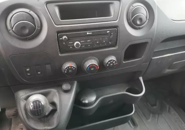 RENAULT Master 2.3dCi długi L3H2 Klimatyzacja 6-biegów 