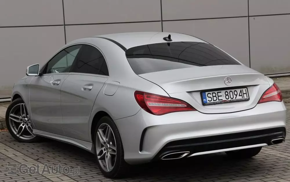 MERCEDES-BENZ CLA 180 d AMG Line