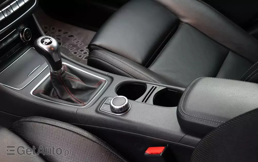 MERCEDES-BENZ CLA 180 d AMG Line