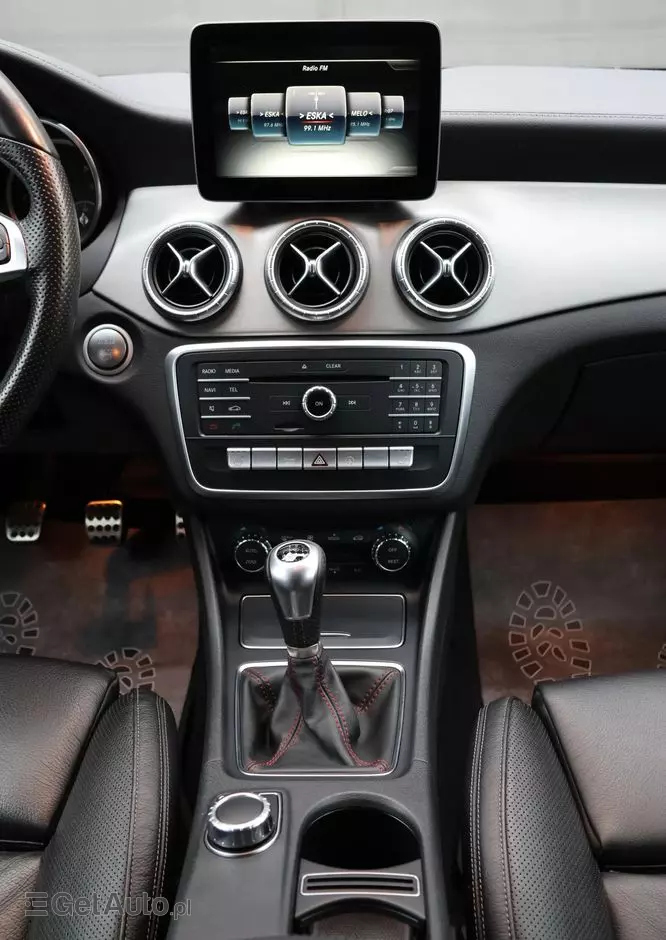 MERCEDES-BENZ CLA 180 d AMG Line