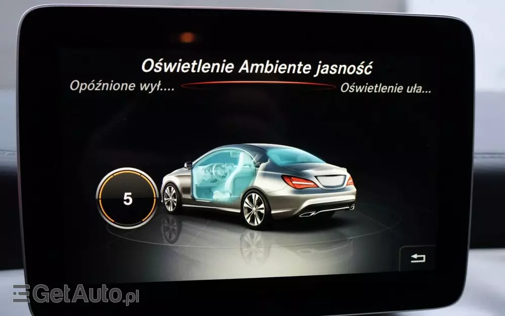 MERCEDES-BENZ CLA 180 d AMG Line