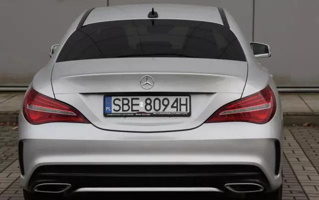 MERCEDES-BENZ CLA 180 d AMG Line